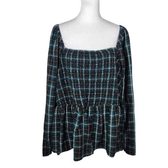 Old Navy Green Plaid Smocked Blouse with Full Sleeves and Back Cutout Size 3X - Picture 1 of 9